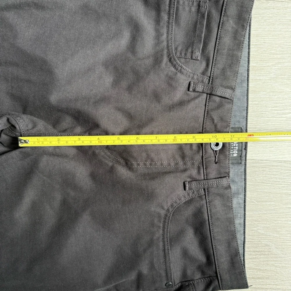 Kenneth Cole Reaction Grey Chinos 32 30